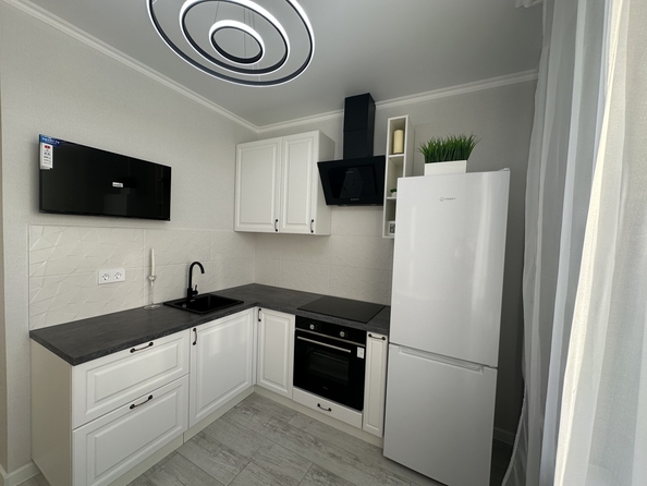 
  Продается 1-комн. квартира, 38 м², Ткачева ул, д. 42
. Фото 2.