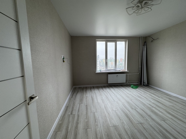 
  Продается 1-комн. квартира, 38 м², Ткачева ул, д. 40
. Фото 5.