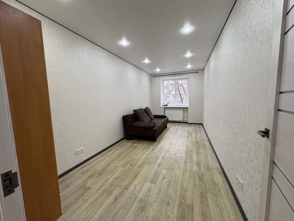 
  Сдается 2-комн. квартира, 42 м², Университетский пер, д. 131
. Фото 4.