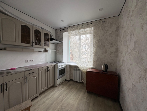 
  Сдается 2-комн. квартира, 42 м², Университетский пер, д. 131
. Фото 9.