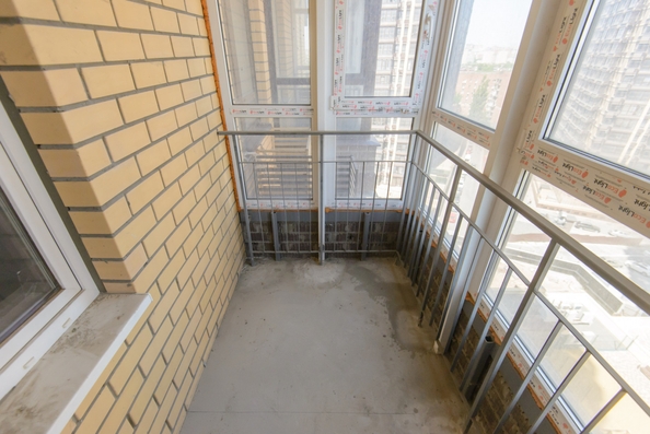 
  Продается 2-комн. квартира, 56 м², Ларина ул, д. 45
. Фото 11.
