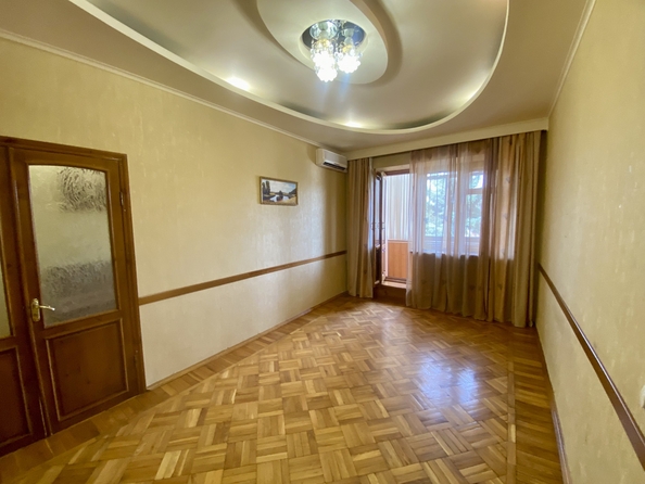 
  Продается 3-комн. квартира, 57 м², Новолесная ул, д. 3
. Фото 5.