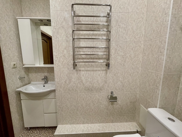 
  Продается 2-комн. квартира, 57 м², Дунаевского пер, д. 17
. Фото 3.