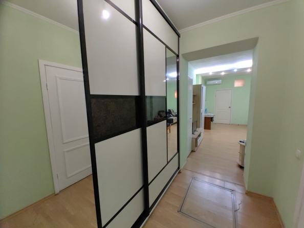 
  Продается 2-комн. квартира, 49.9 м², Камская ул, д. 4
. Фото 5.