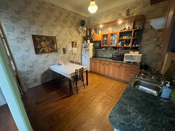 
  Продается 2-комн. квартира, 65 м², Соборный пер, д. 45
. Фото 4.