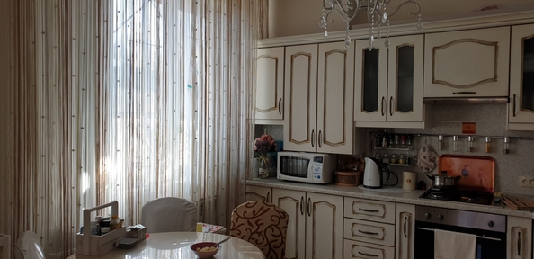 
  Продается 4-комн. квартира, 152 м², Поэтичная ул, д. 14
. Фото 4.