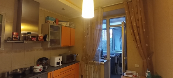 
  Продается 1-комн. квартира, 49.3 м², Комарова б-р, д. 28
. Фото 3.