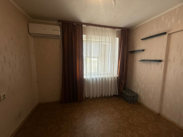 
  Продается 3-комн. квартира, 63 м², Стачки пр-кт, д. 219
. Фото 8.