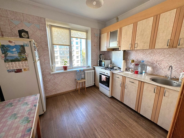
  Продается 2-комн. квартира, 54 м², Жмайлова ул, д. 13
. Фото 3.