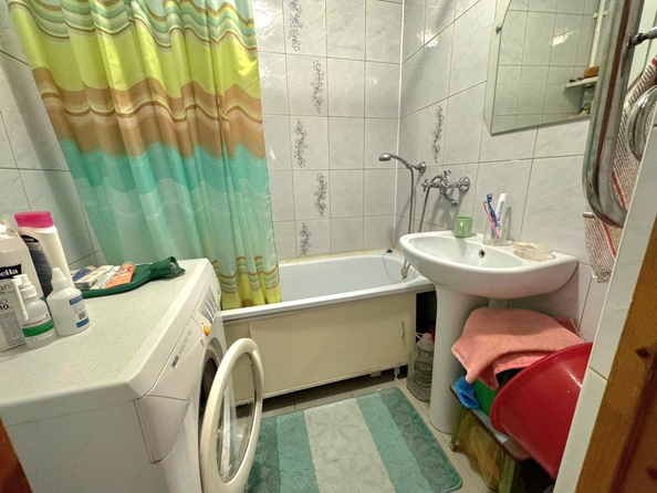 
  Продается 2-комн. квартира, 54 м², Жмайлова ул, д. 13
. Фото 9.