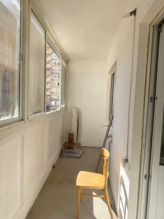 
  Продается 1-комн. квартира, 40 м², Петренко ул, д. 26
. Фото 8.