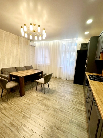 
  Продается 2-комн. квартира, 65 м², Берберовская ул, д. 16
. Фото 3.