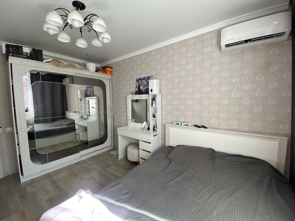 
  Продается 2-комн. квартира, 57 м², Шаповалова ул, д. 1
. Фото 4.