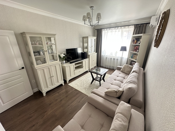 
  Продается 2-комн. квартира, 50.1 м², 45-я линия ул, д. 60/72
. Фото 1.