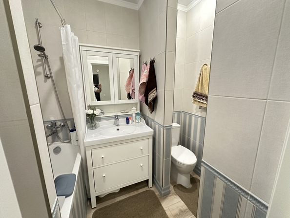 
  Продается 2-комн. квартира, 50.1 м², 45-я линия ул, д. 60/72
. Фото 10.