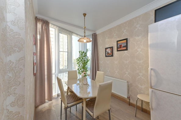 
  Продается 1-комн. квартира, 45 м², Жмайлова ул, д. 4
. Фото 2.