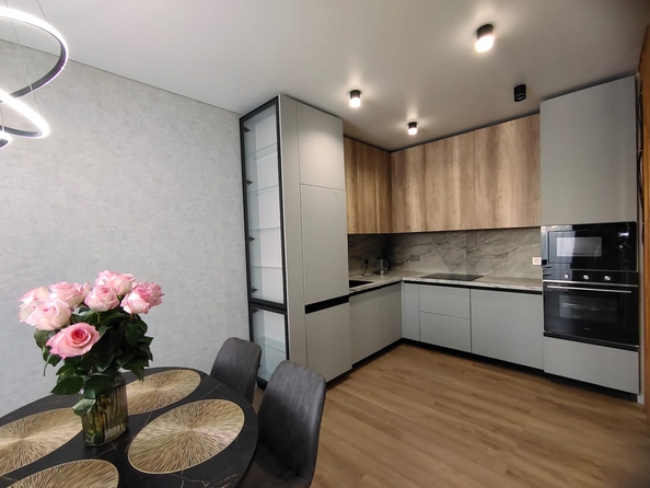 
  Продается 1-комн. квартира, 52 м², Доломановский пер, д. 124
. Фото 2.