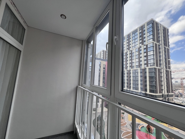 
  Продается 1-комн. квартира, 35.5 м², Берберовская ул, д. 11
. Фото 7.