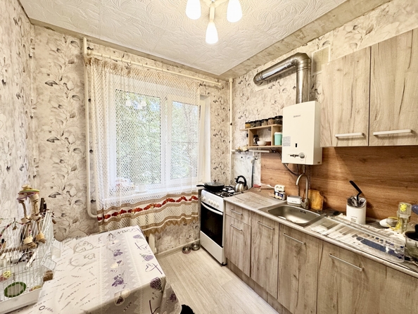 
  Продается 3-комн. квартира, 61 м², 40-летия Победы пр-кт, д. 63
. Фото 4.