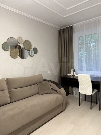 
  Продается 1-комн. квартира, 37.4 м², Жмайлова ул, д. 6
. Фото 2.