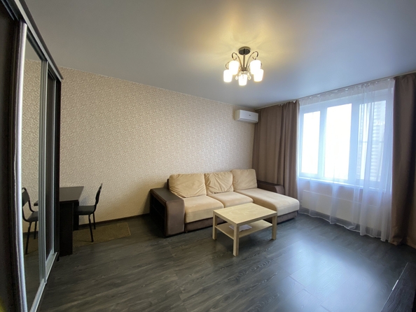 
  Продается 1-комн. квартира, 37 м², Еременко ул, д. 103
. Фото 2.
