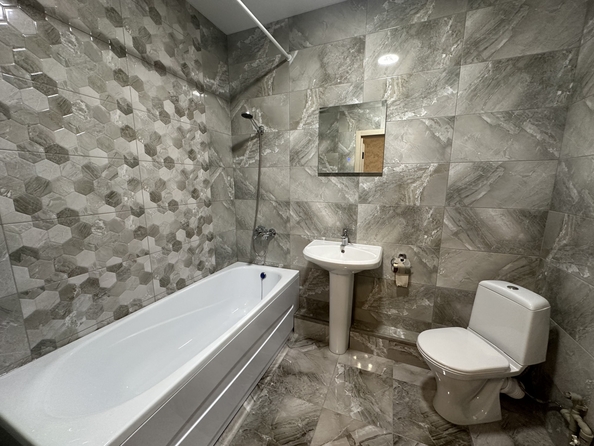 
  Продается 1-комн. квартира, 38 м², 40-летия Победы пр-кт, д. 111/1
. Фото 8.