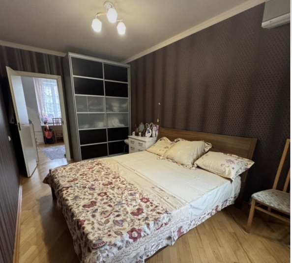 
  Продается 4-комн. квартира, 99 м², Жмайлова ул, д. 27
. Фото 2.