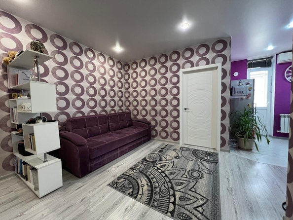 
  Продается 1-комн. квартира, 37.7 м², Огородная ул, д. 84
. Фото 7.