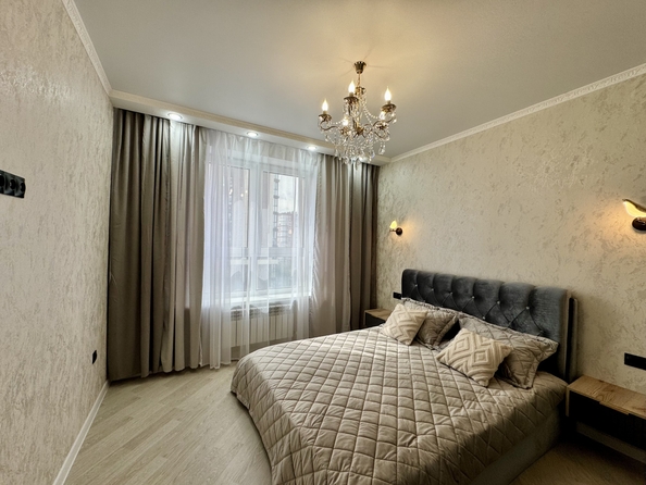 
  Продается 2-комн. квартира, 65 м², Берберовская ул, д. 11
. Фото 3.