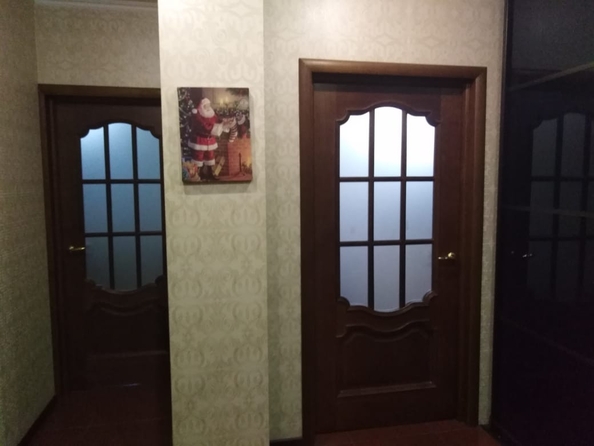 
  Продается 2-комн. квартира, 61 м², Варфоломеева ул, д. 265
. Фото 8.