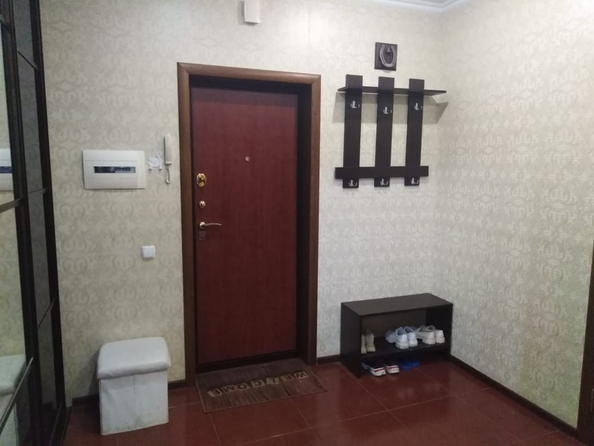 
  Продается 2-комн. квартира, 61 м², Варфоломеева ул, д. 265
. Фото 17.