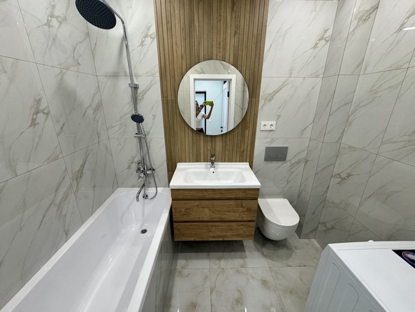 
  Продается 2-комн. квартира, 52 м², Берберовская ул, д. 32
. Фото 8.