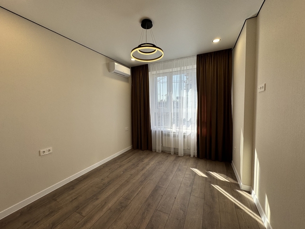 
  Продается 2-комн. квартира, 50 м², Берберовская ул, д. 11
. Фото 5.