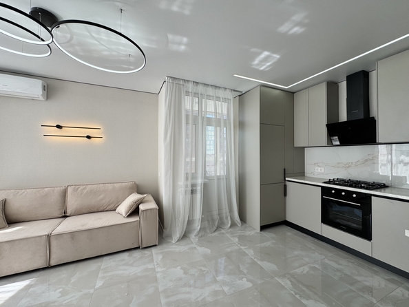 
  Продается 2-комн. квартира, 62 м², Берберовская ул, д. 14
. Фото 2.
