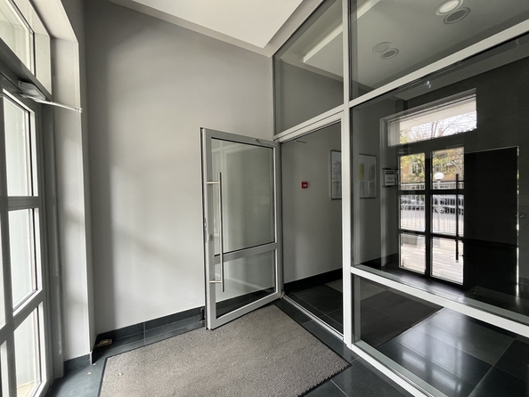 
  Продается 3-комн. квартира, 92 м², 18-я линия ул, д. 3
. Фото 19.