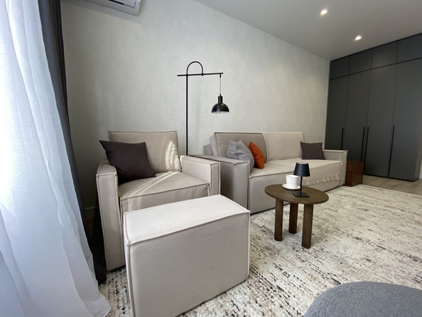 
  Продается 1-комн. квартира, 41.8 м², Берберовская ул, д. 16
. Фото 5.