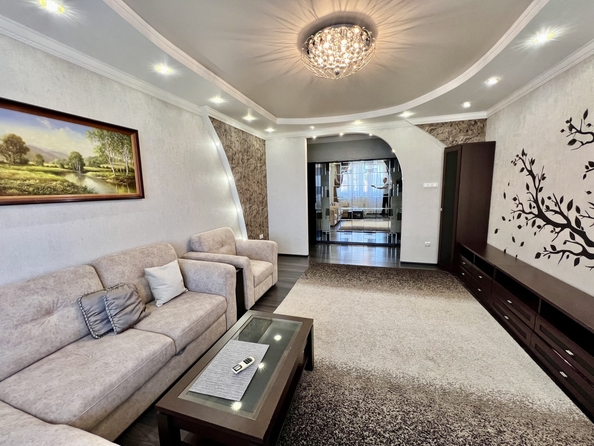 
  Сдается 3-комн. квартира, 104 м², Пацаева ул, д. 16/1
. Фото 8.