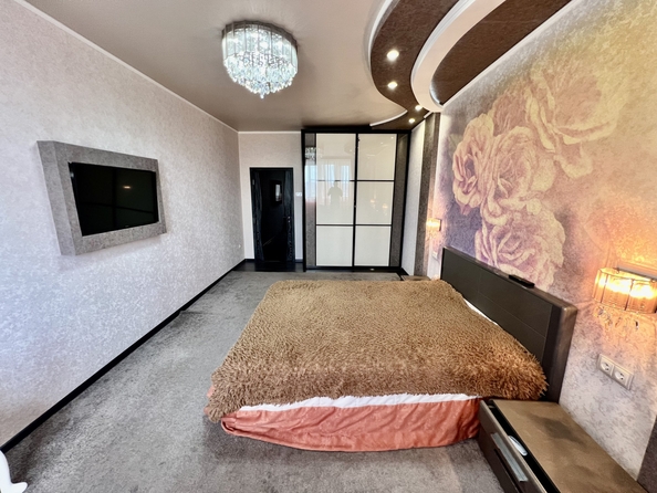 
  Сдается 3-комн. квартира, 104 м², Пацаева ул, д. 16/1
. Фото 12.