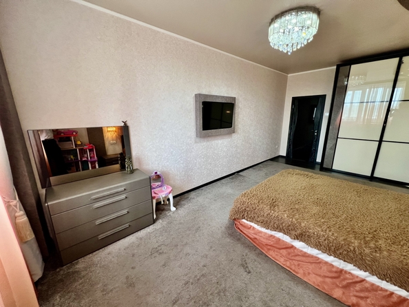 
  Сдается 3-комн. квартира, 104 м², Пацаева ул, д. 16/1
. Фото 15.