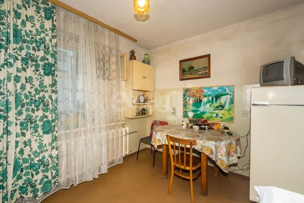 
   Продам 3-комнатную, 76 м², Кировский пр-кт, 75

. Фото 17.