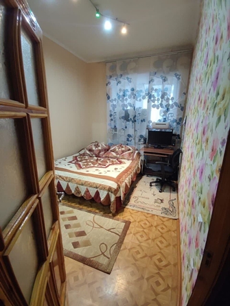 
   Продам 3-комнатную, 90 м², Платова ул, 74

. Фото 8.