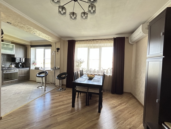 
  Продается 4-комн. квартира, 86 м², Извилистая ул
. Фото 5.