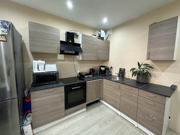 
  Продается 2-комн. квартира, 57 м², 1-я Ковровая ул
. Фото 4.