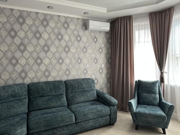 
  Продается 2-комн. квартира, 61.8 м², Берберовская ул, д. 9
. Фото 2.