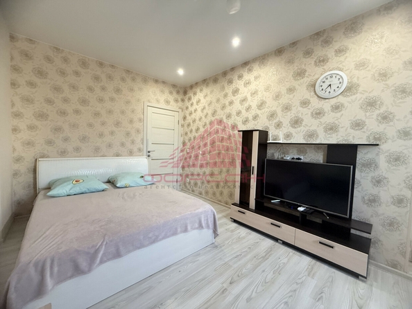 
  Продается 1-комн. квартира, 42 м², Еляна ул, д. 68
. Фото 3.