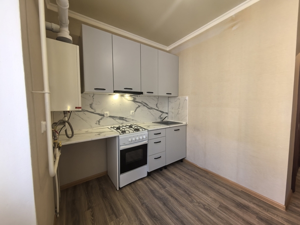 
  Продается 1-комн. квартира, 28.1 м², Берберовская ул, д. 28
. Фото 4.