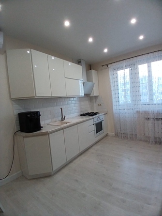 
  Продается 2-комн. квартира, 64 м², Матросова ул, д. 35
. Фото 4.