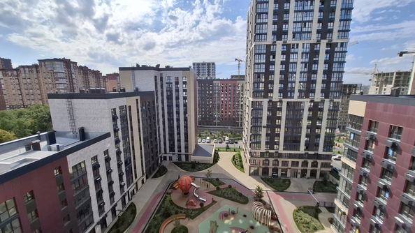 
  Продается 2-комн. квартира, 67 м², Берберовская ул, д. 9
. Фото 3.