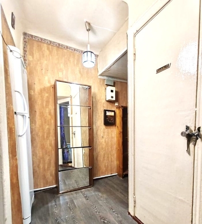 
  Продается 3-комн. квартира, 55 м², Смены ул, д. 21
. Фото 8.