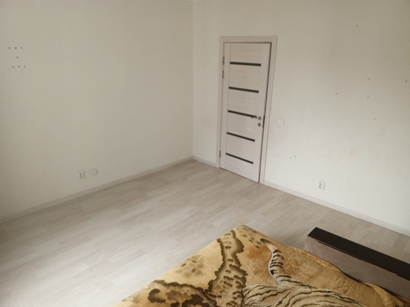
  Продается 2-комн. квартира, 55 м², Ткачева ул, д. 40
. Фото 3.